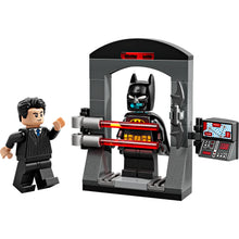 Cargar imagen en el visor de la galería, LEGO DC 30726 Batman: Bruce Wayne and the Batsuit Recruitment Bag
