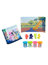 Cargar imagen en el visor de la galería, Bluey and Friends Sensory Sand Playset
