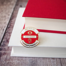Load image into Gallery viewer, Nolite Te Bastardes Handmaid&#39;s Tale Pin Badge - Dystopian

