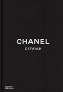 Chanel Catwalk : The Complete Collections-9780500023440